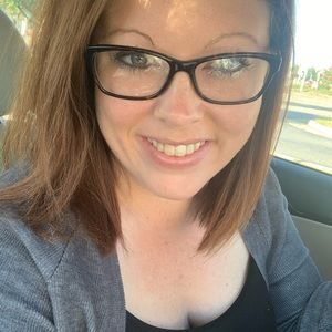 Meet your Posher, Kelli